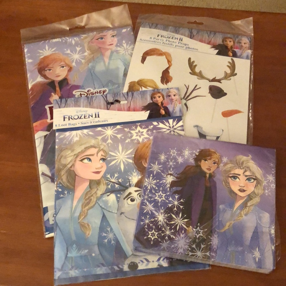 ❄️FROZEN 2 PARTY SUPPLIES❄️
